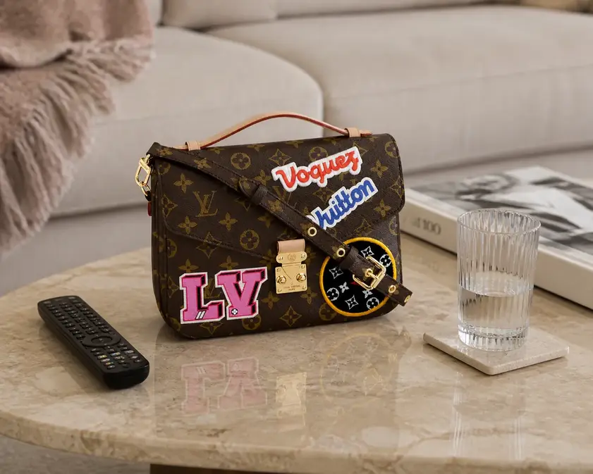 2018 Premium Pochette Metis-Monogram coated canvas M43991 photo review