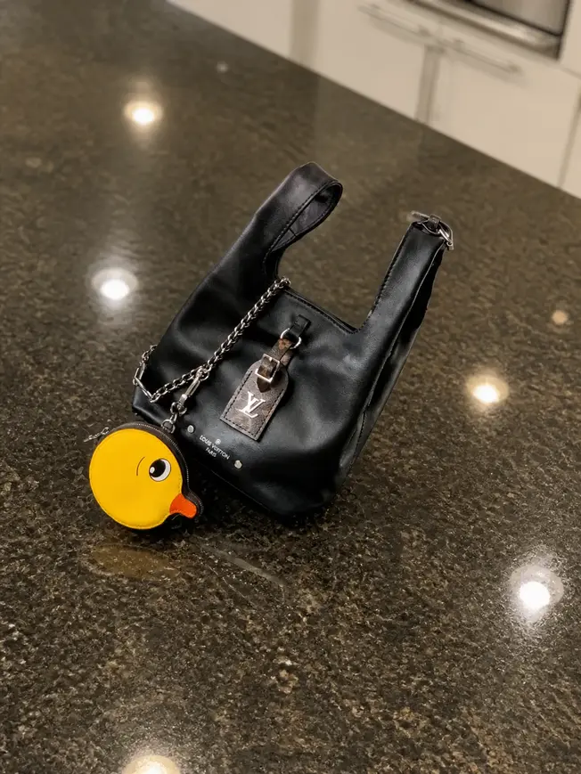 Atlantis BB Handbag-Black M11387-Black photo review
