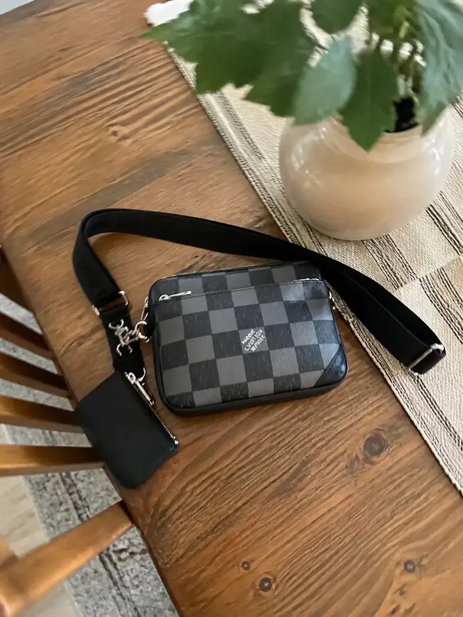 Damier Checkerboard Trio Messenger Bag N80401 photo review