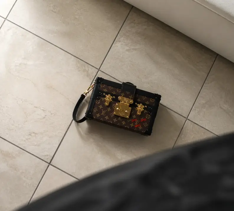Epi Petite Malle Handbag M45943 photo review