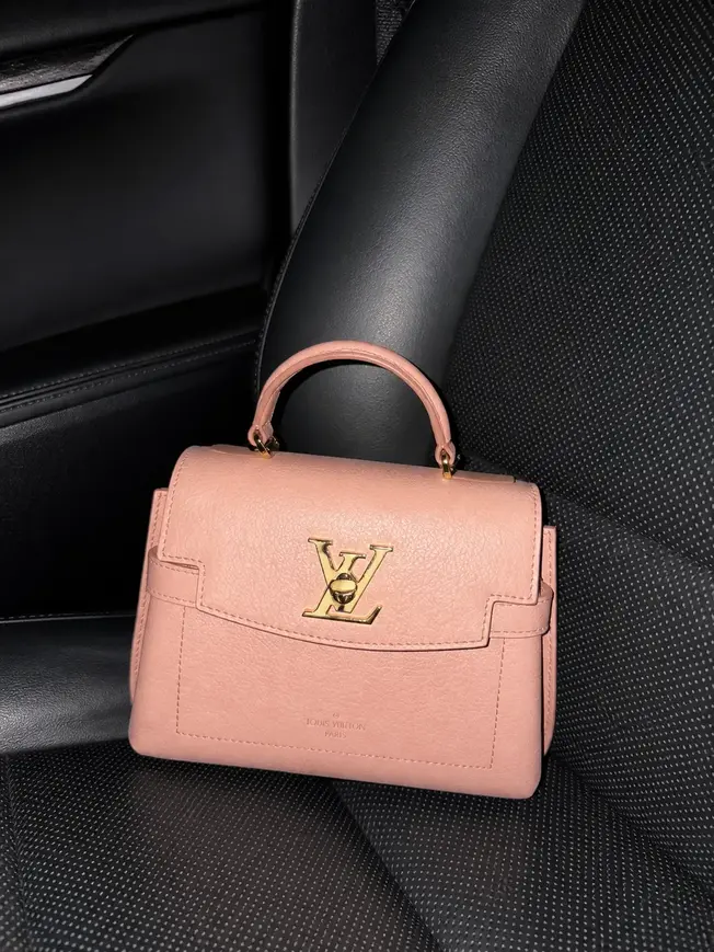 Lockme Ever Mini Handbag M21088 photo review