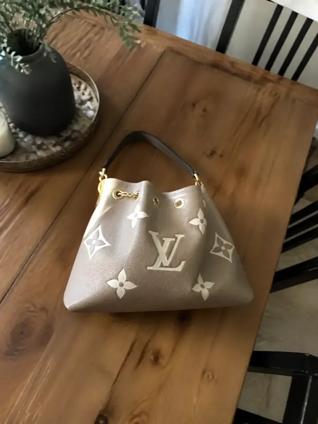 LV Bundle M25453 photo review