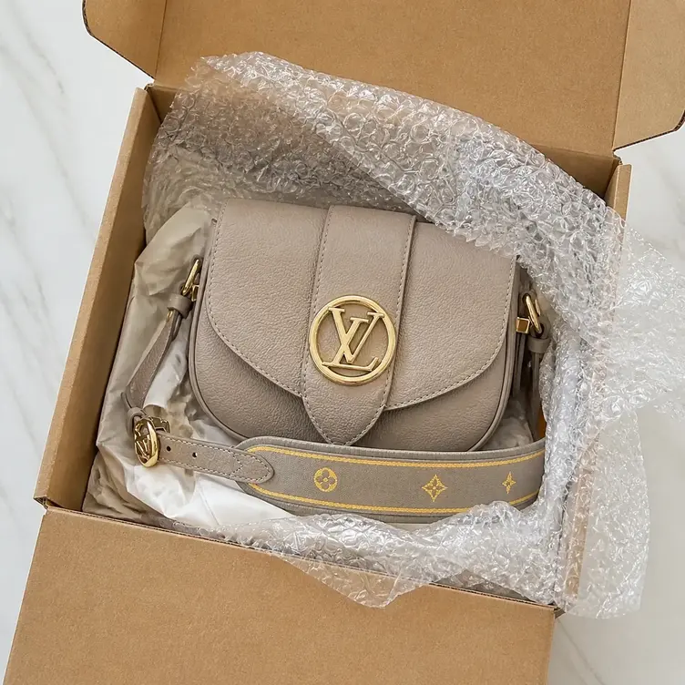 LV Circle LV Pont 9 Soft PM Handbag M58728 photo review
