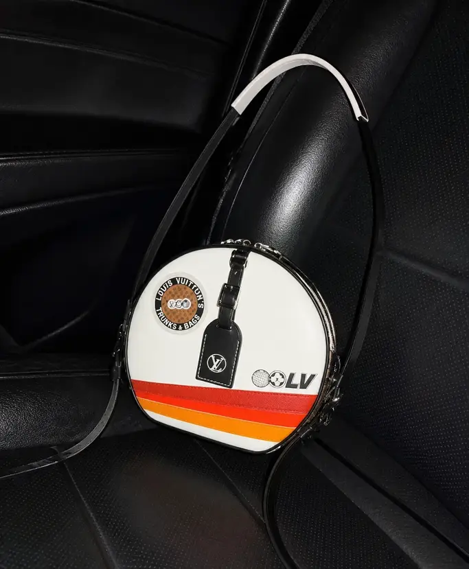 LV Patches Boite Chapeau Souple M55653 photo review