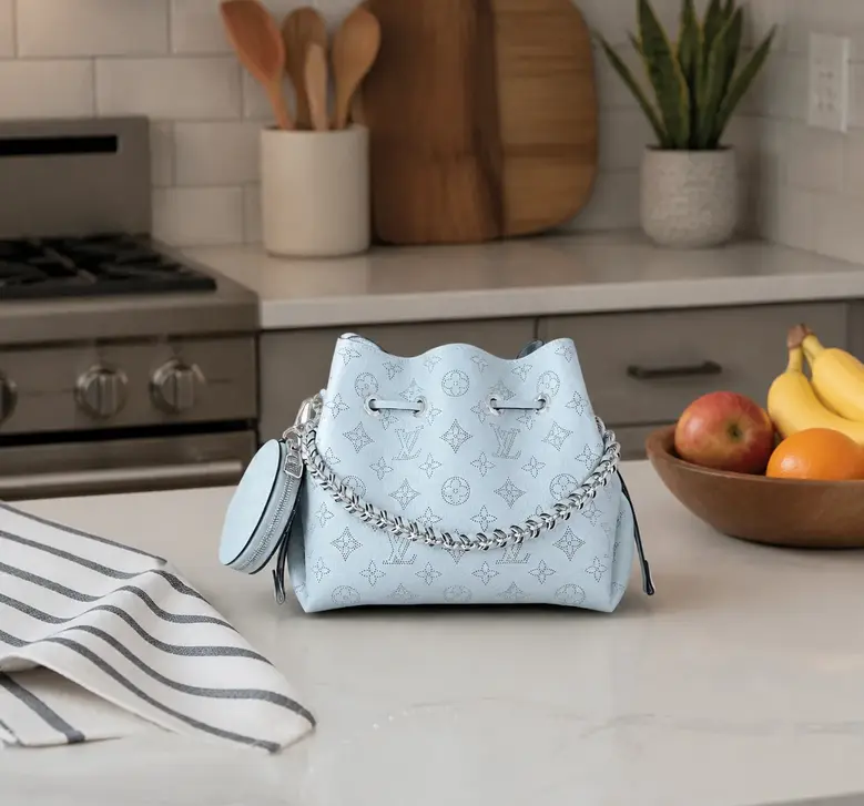Mahina Calf Bella Bucket Bag M21144 photo review
