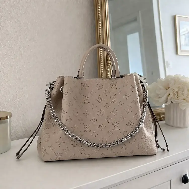 Mahina Calf Bella Tote M59201 photo review