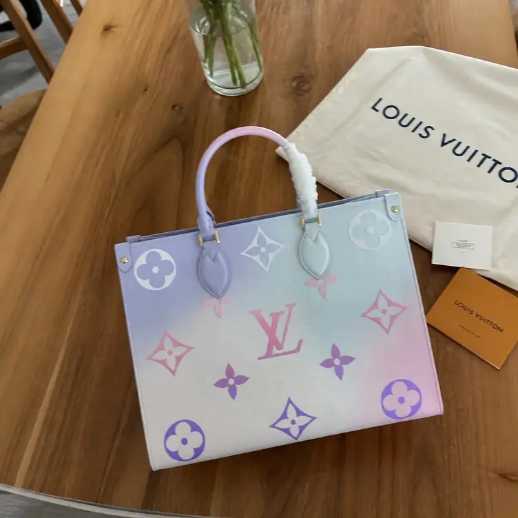 Monogram Canvas Onthego MM Tote-Pink M20510-Pink photo review