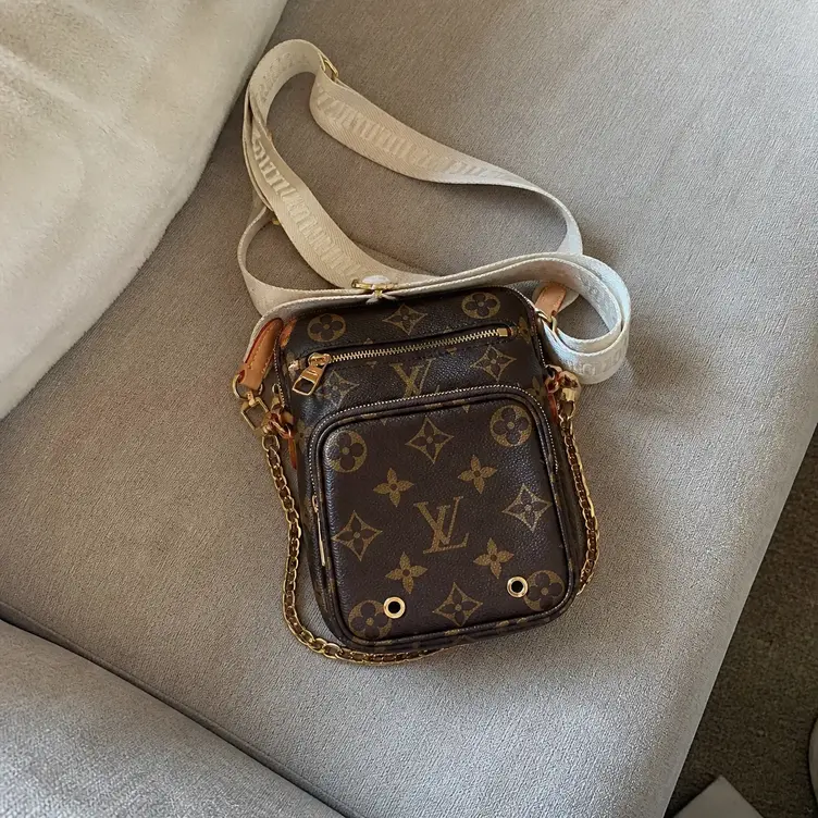 Monogram Canvas Utility Phone Sleeve M80746 photo review