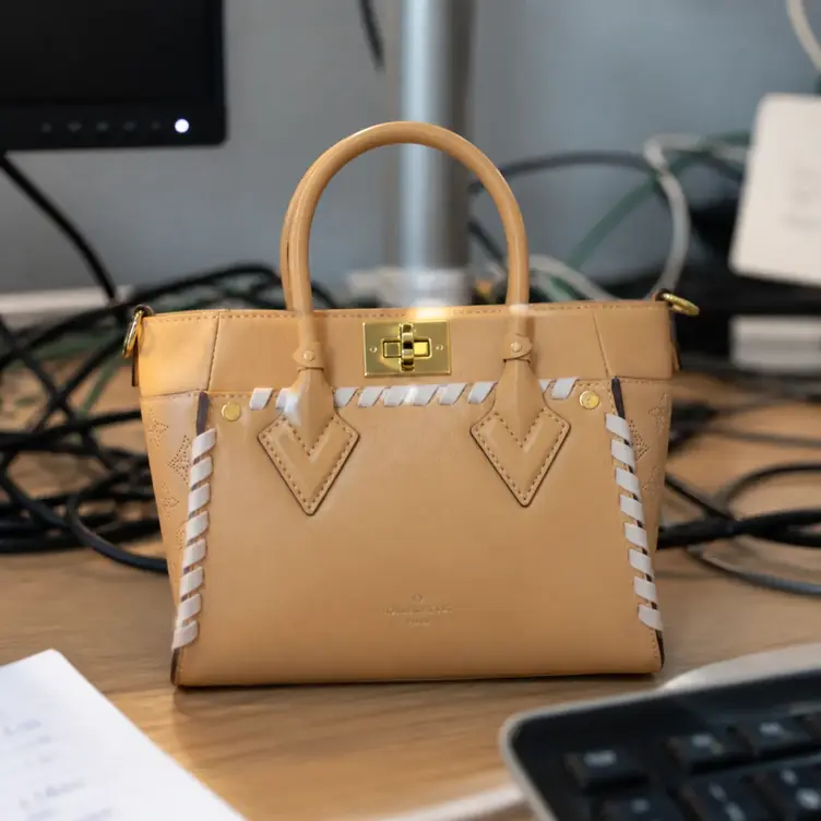 Monogram Flowers On My Side MM Bag M21586 photo review