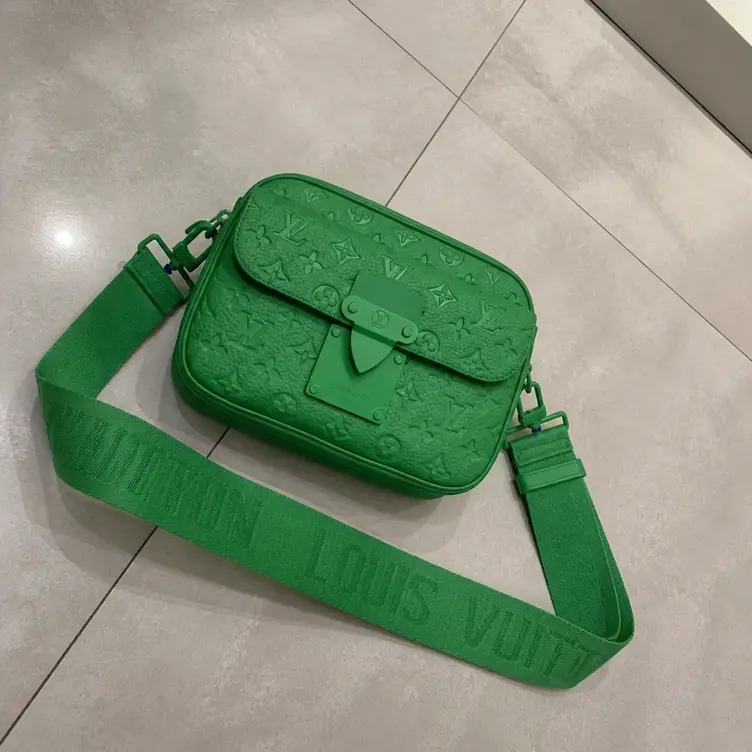 Monogram Macassar S Lock Messenger-Green M20904-Green photo review