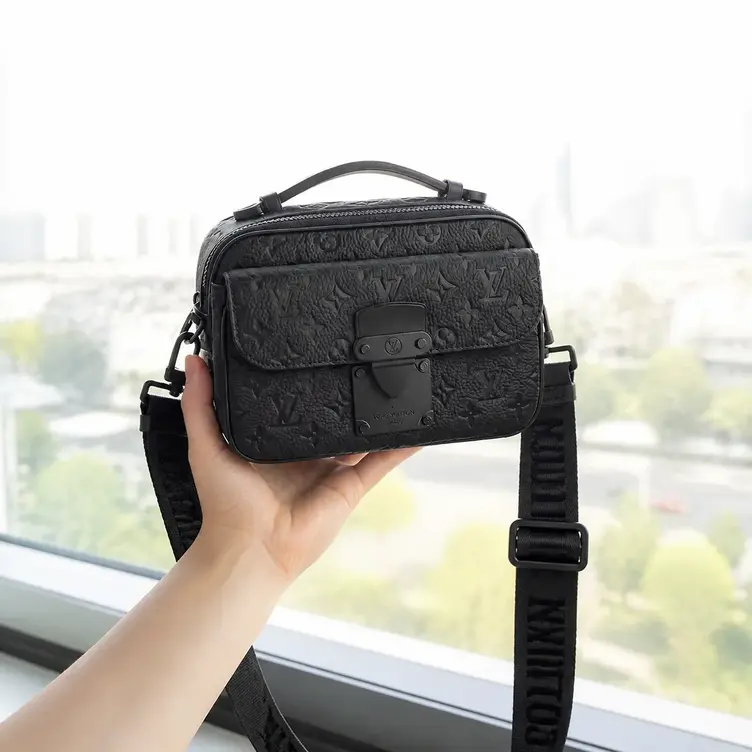 Monogram Macassar S Lock Messenger M58489 photo review
