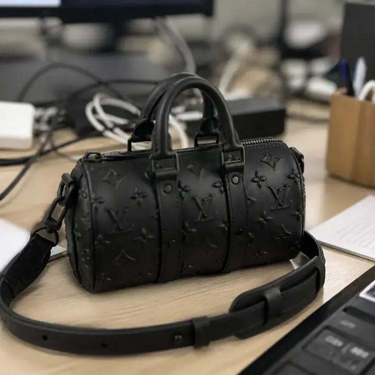 Monogram Seal Keepall XS-Black M57960 photo review
