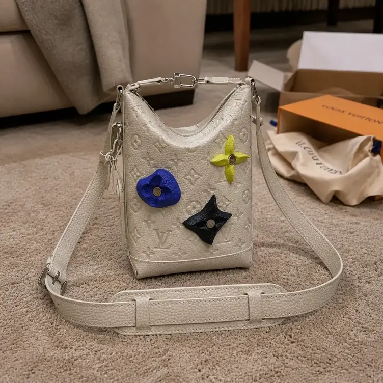 Monogram Virgil Ablohs Climbing Hobo Cruiser PM-Cream M20875-Cream photo review