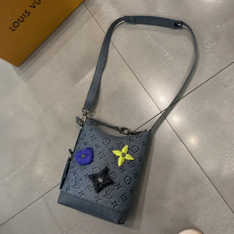 Monogram Virgil Ablohs Climbing Hobo Cruiser PM-Dark M20875-Dark photo review