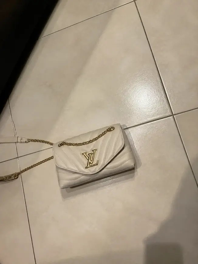 New Wave Chain Bag MM M58549 photo review