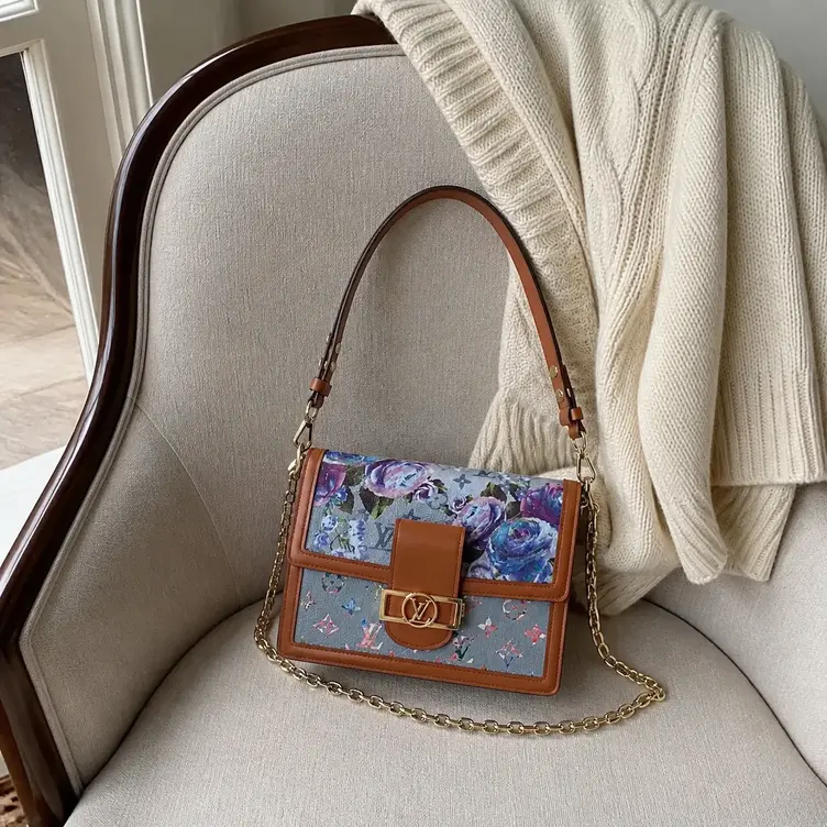 Nicolas Ghesquieres Buttercup Dauphine MM bag M21266 photo review