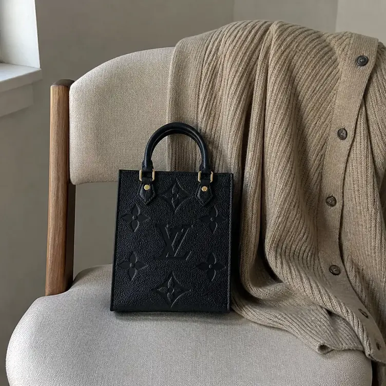 Petit Sac Plat Iconic Bags M81417 photo review