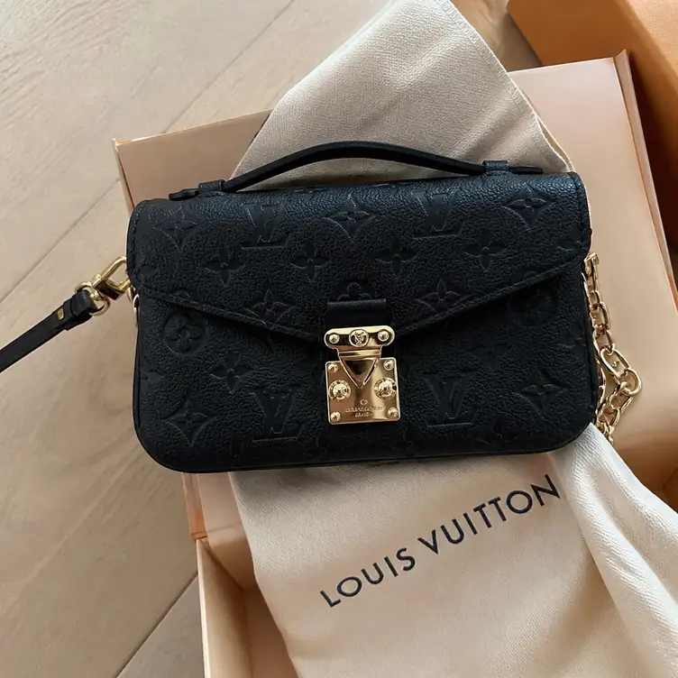Pochette Metis East West M46595 photo review
