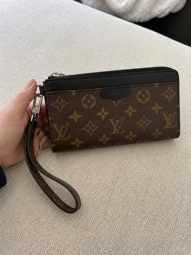 Summer 2021 Monogram Zippy Dragonne Wallet M69407 photo review