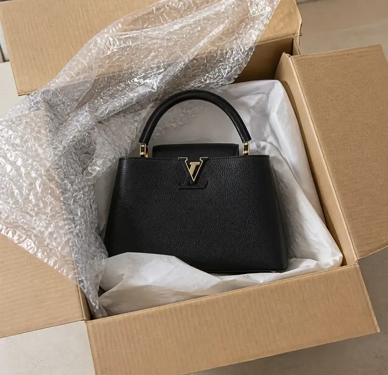 Taurillon Capucines MM M42259 photo review