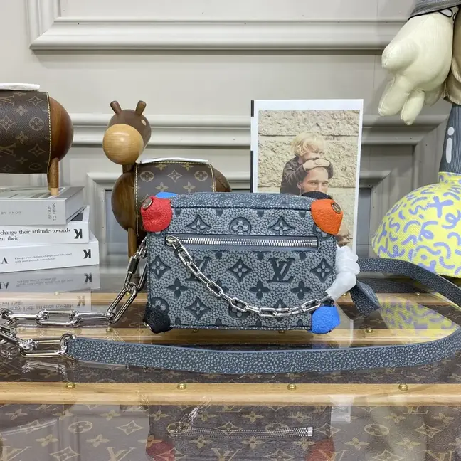 The Houses emblematic Monogram Mini Soft Trunk Bag-Gray M81606-Gray photo review