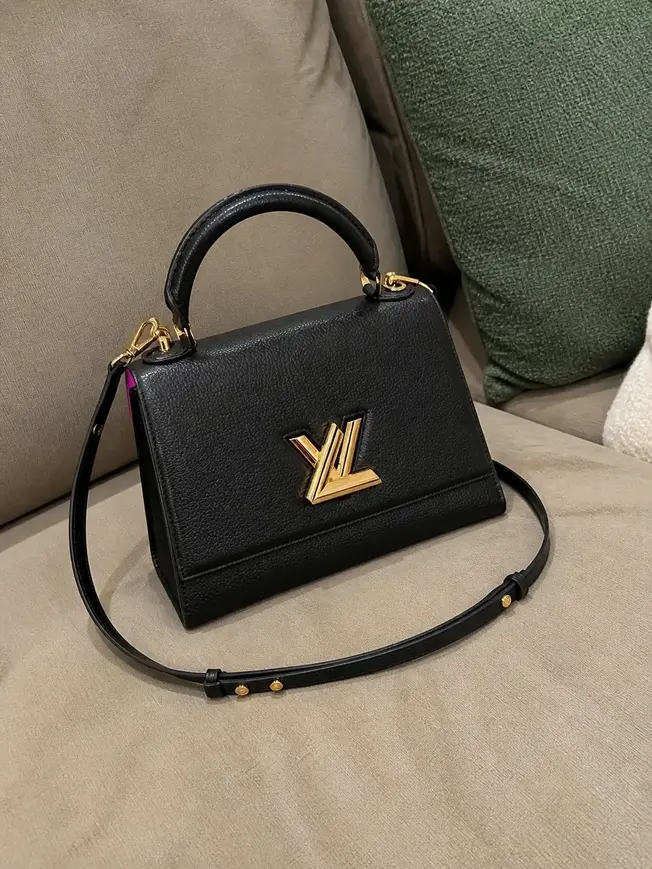 Twist One Handle Handbag M57090 photo review