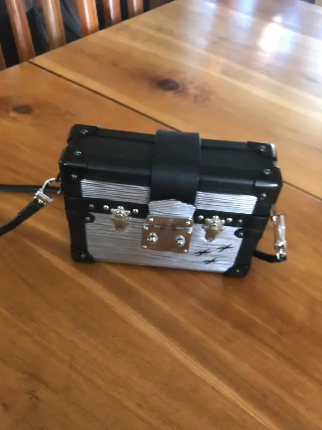 Petite Malle M55309 photo review
