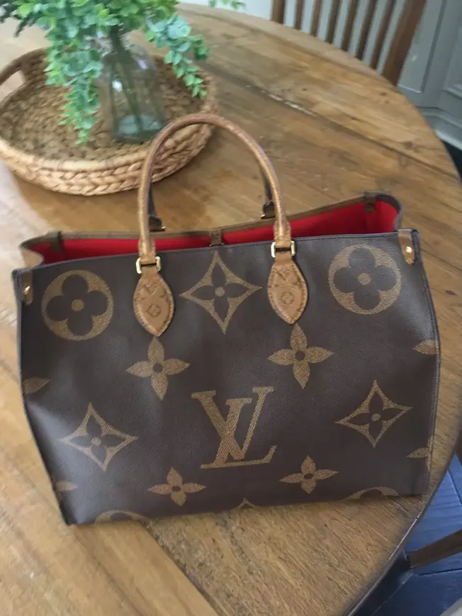 2019 OnTheGo GM tote bag 24484315 photo review