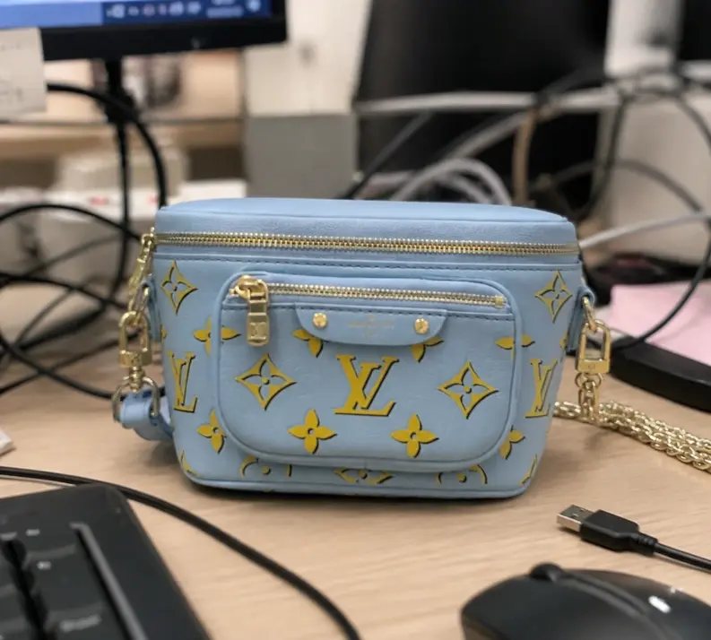 Mini Bumbag M83694 photo review