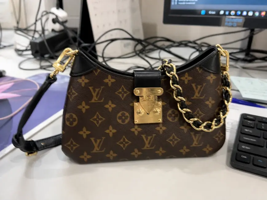LV Twinny M46659 photo review