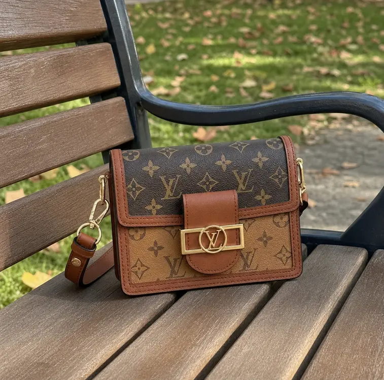 Mini Dauphine M45959 photo review