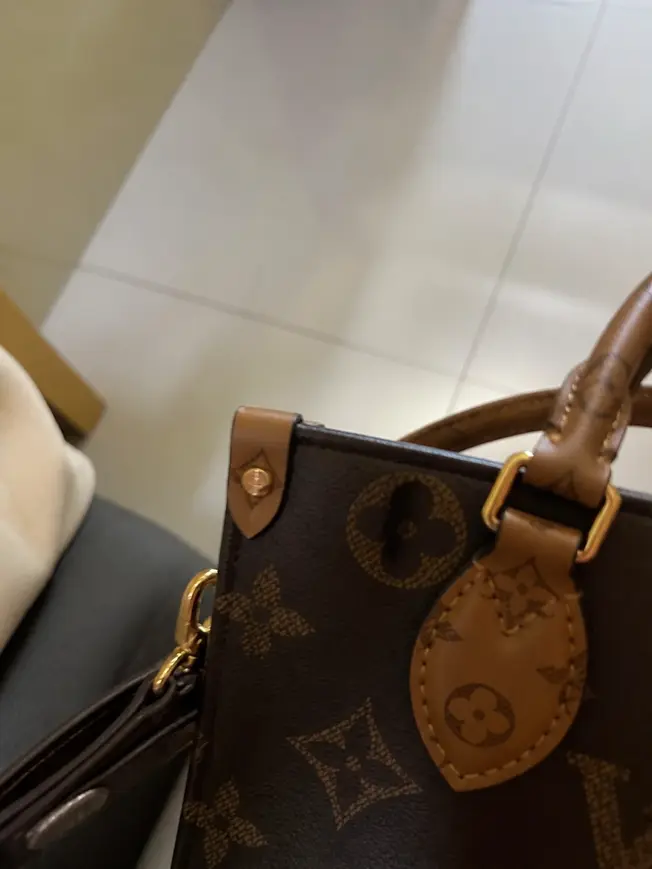OnTheGo BB Monogram Reverse Canvas Handbag Brown M46839 photo review