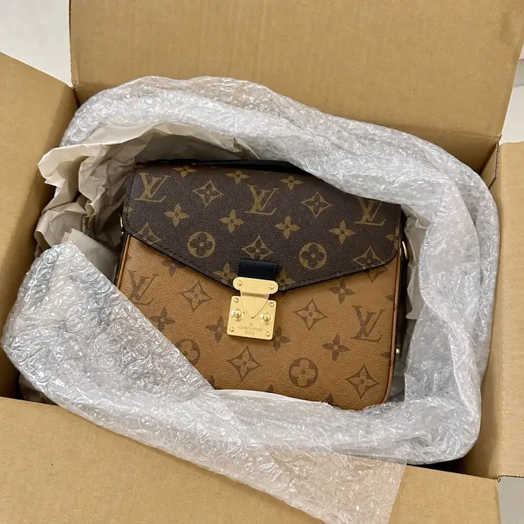 Pochette Metis Backpack M11941 photo review