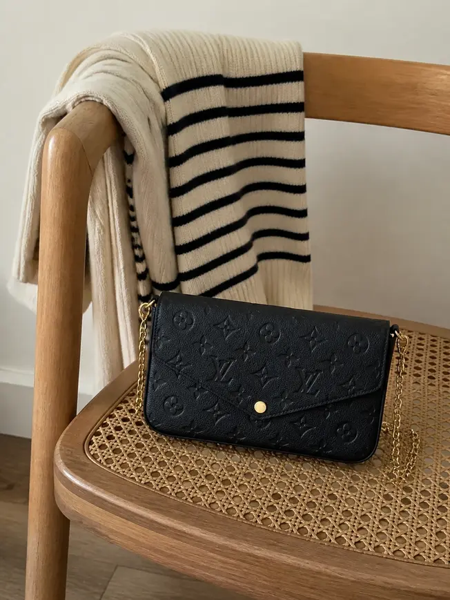 Felicie Pochette M82477 photo review