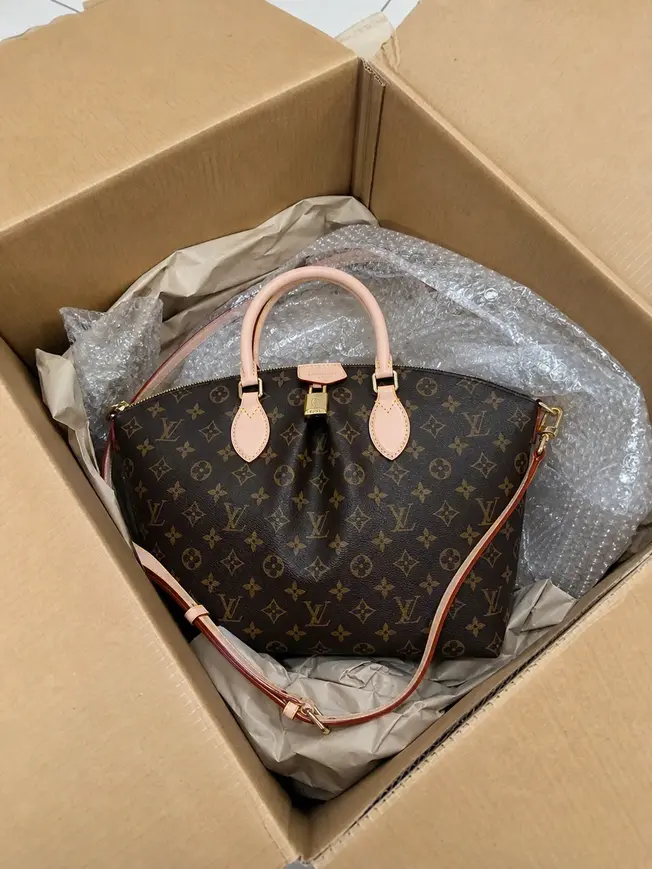 Monogram Canvas BOETIE MM TOTE BAG M45987 photo review