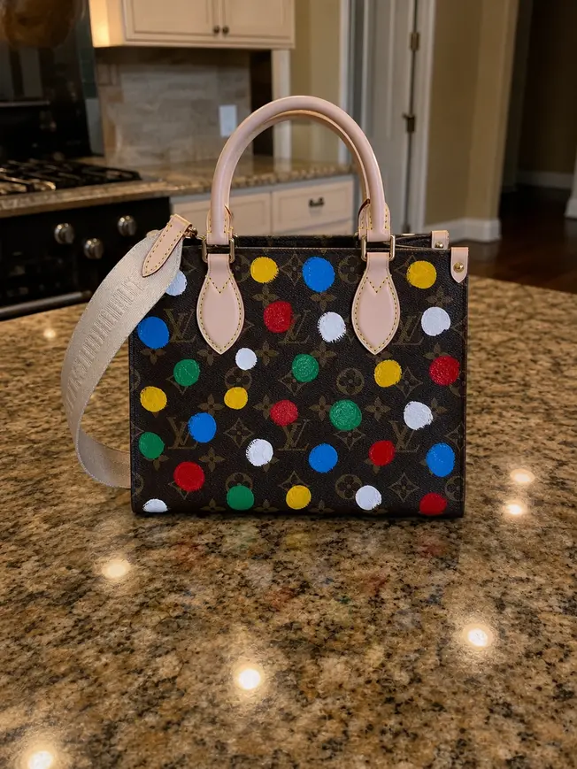 x Yayoi Kusama LV X YK ONTHEGO PM BAG M46380 photo review