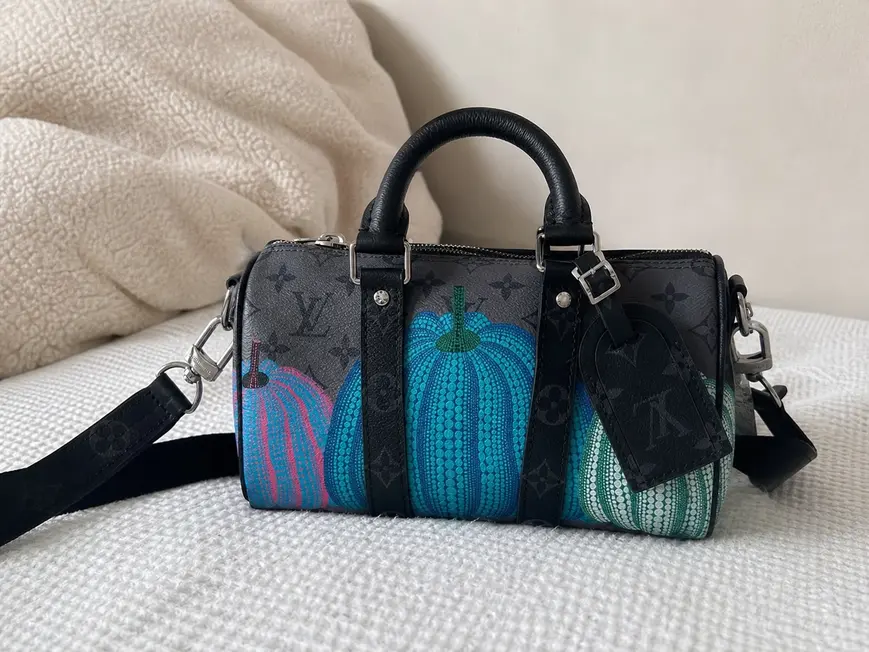 LV x YK Trio Messenger M46435 photo review
