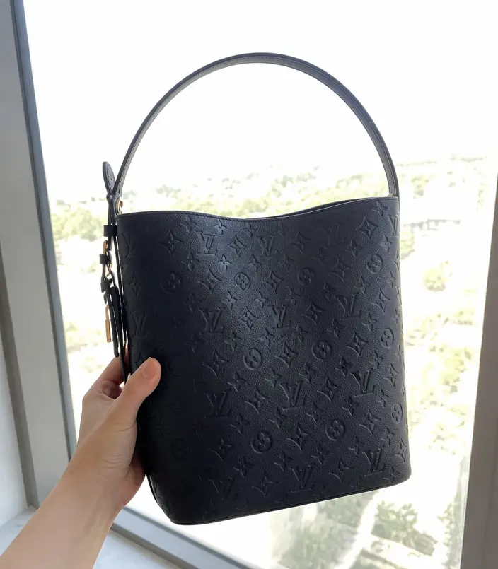 Monogram All In BB M13480 photo review
