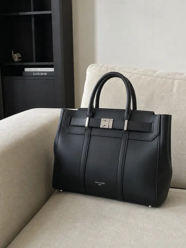 Georges Tote MM M23153 photo review