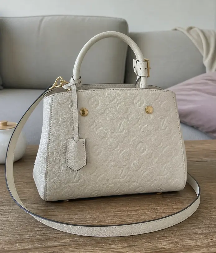 2019 Montaigne BB-Creme M44607 photo review