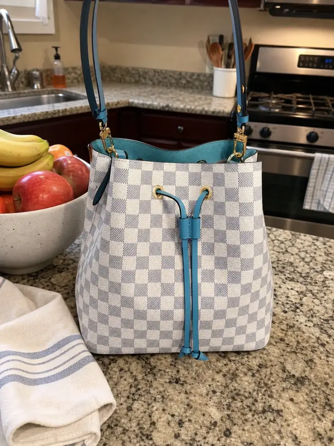 Damier Azur NeoNoe Bucket Bag-Bleuet N40153 photo review