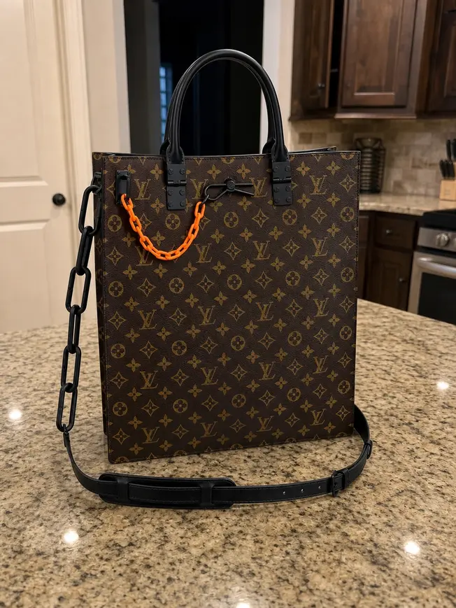 2019 Monogram Sac Plat M44475 photo review
