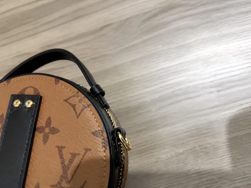 Monogram Reverse Mini Boite Chapeau M68276 photo review