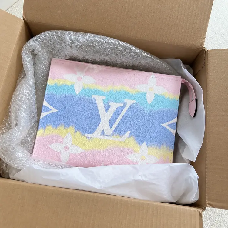 Monogram Canvas LV Escale Poche Toilette 26-Pastel M69137 photo review