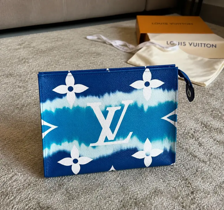 Monogram Canvas LV Escale Poche Toilette 26-Blue M69136 photo review