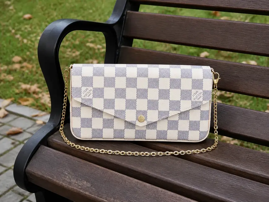 Damier Azur Canvas Pochette Felicie N63106 photo review