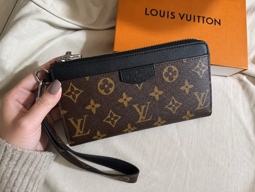 Summer 2021 Monogram Zippy Dragonne Wallet M69407 photo review
