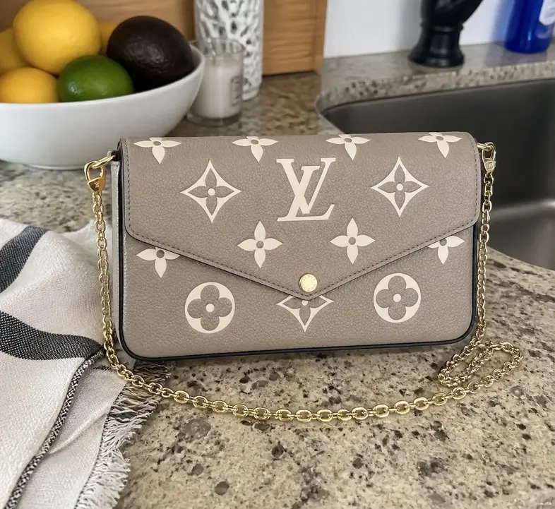 Monogram Empreinte Felicie Pochette M69977 photo review