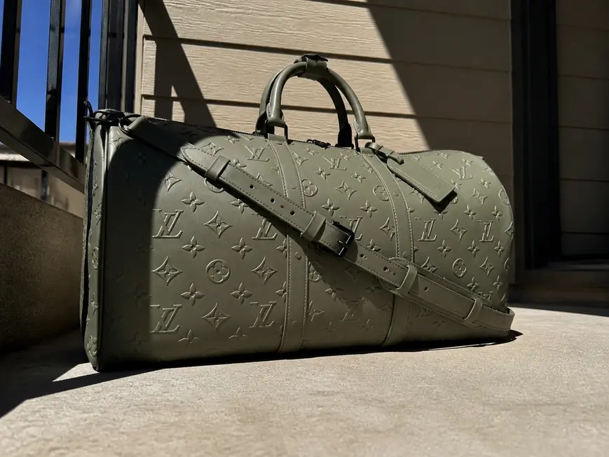 Monogram Seal Keepall Bandouliere 50 M57963 photo review