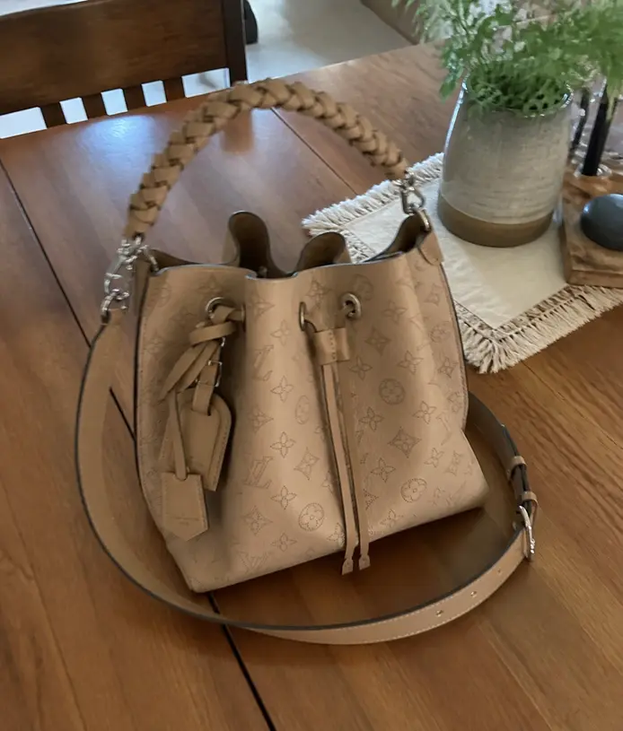 Monogram Motif Muria Bucket Bag M55799 photo review